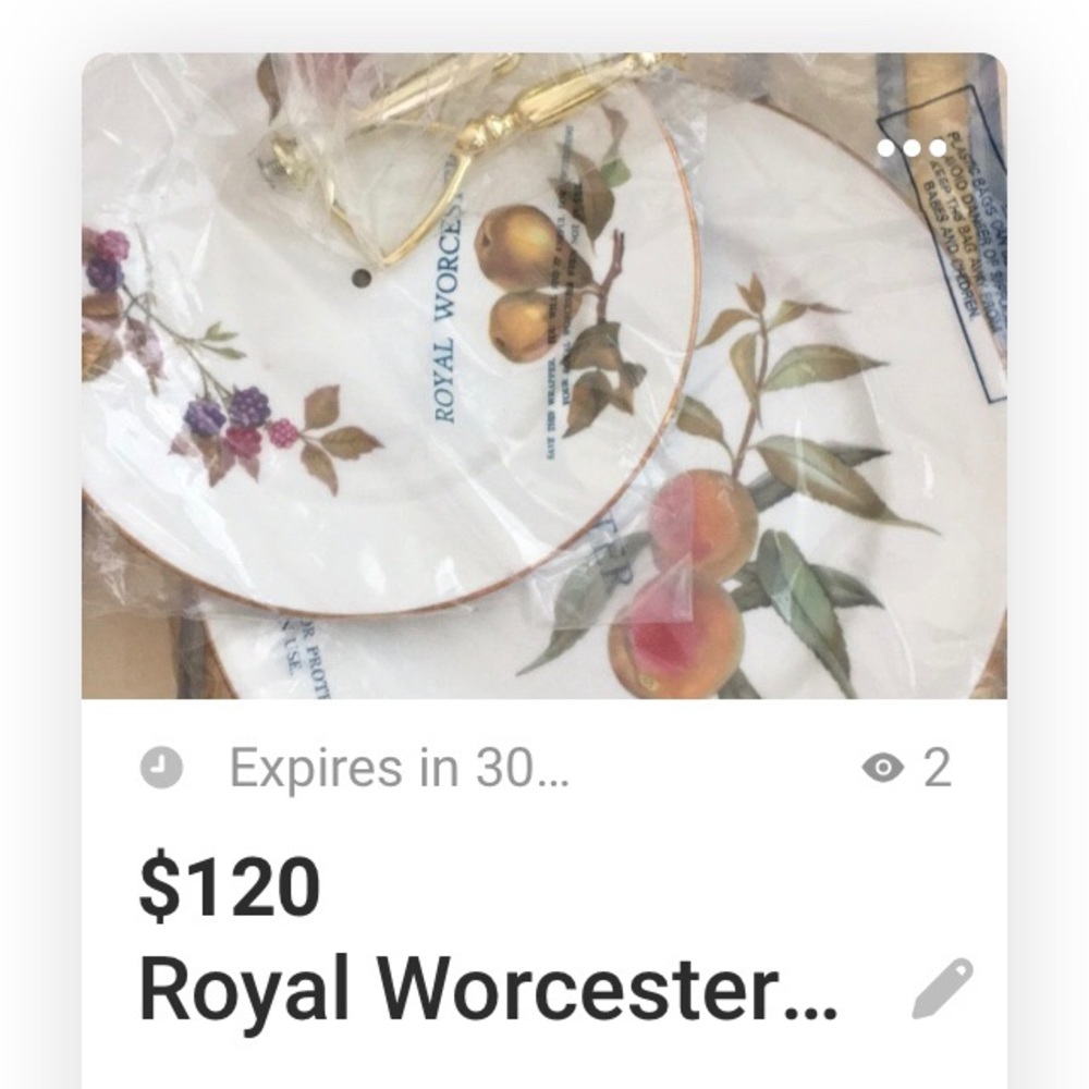 Royal Worcester Evesham, 2 tier plates